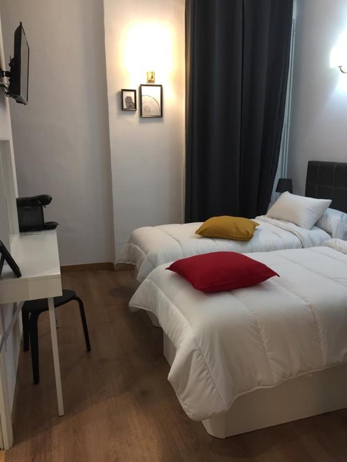 Hotel Lux Penthouse Gran Via Madryt Zewnętrze zdjęcie
