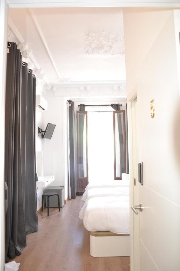 Hotel Lux Penthouse Gran Via Madryt Zewnętrze zdjęcie