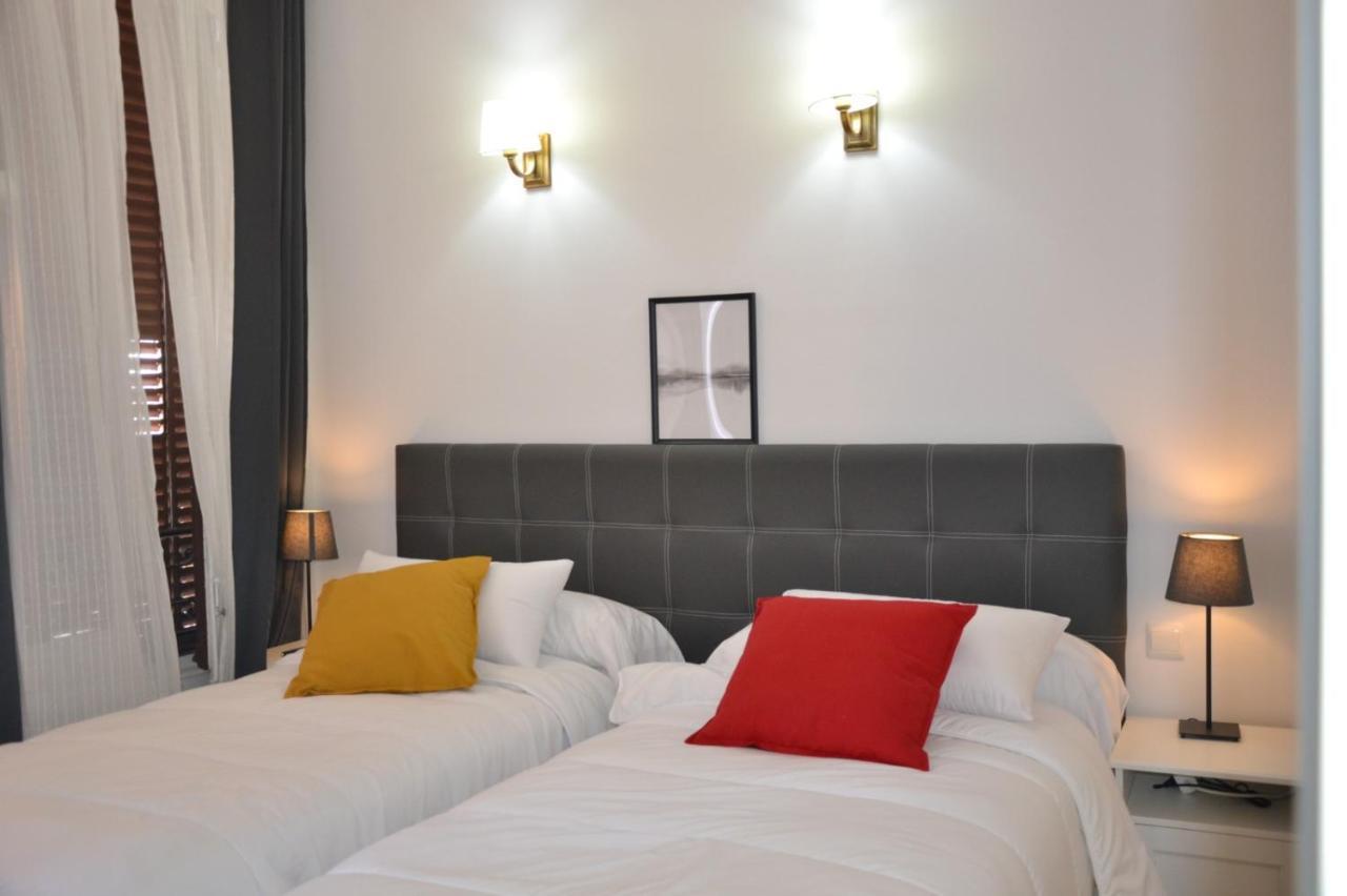 Hotel Lux Penthouse Gran Via Madryt Zewnętrze zdjęcie